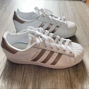 ADIDAS Originals Women's Superstar Running Shoe - Size 6.5